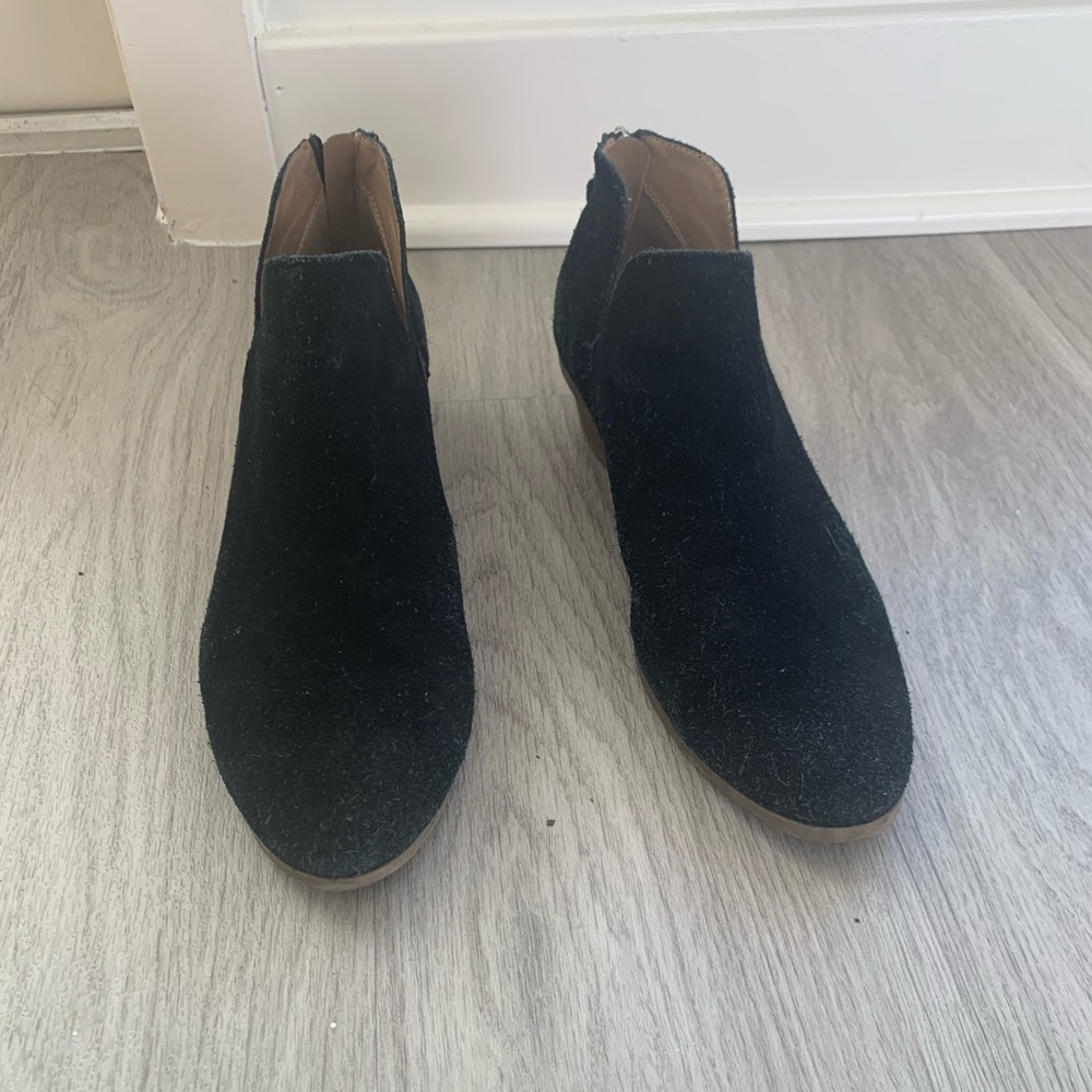 Kenneth Cole reaction black booties sz 9.5